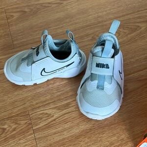 Nike flex runner 2 toddler shoes
